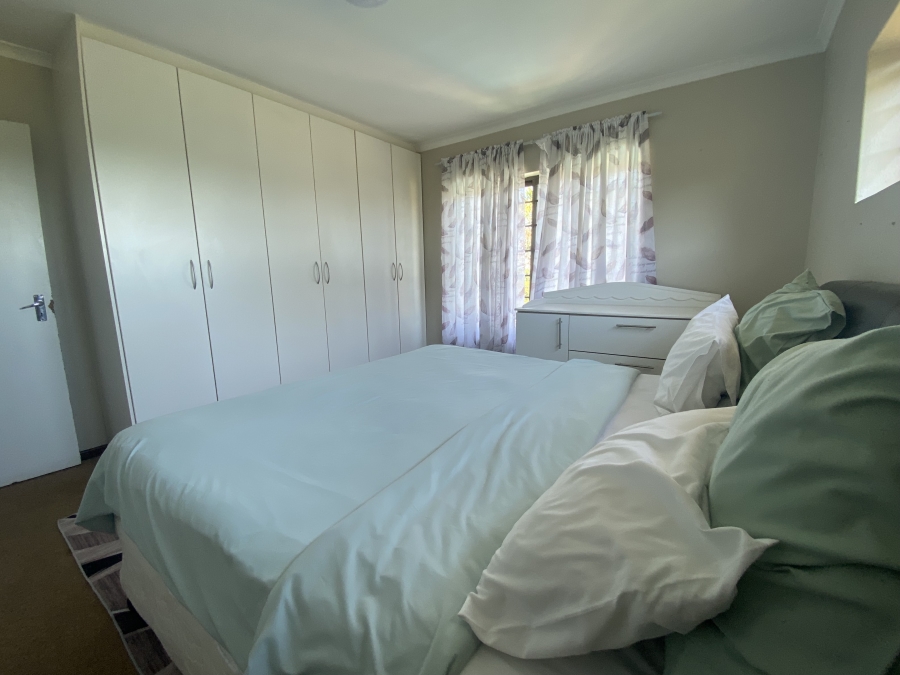 6 Bedroom Property for Sale in De Tijger Western Cape